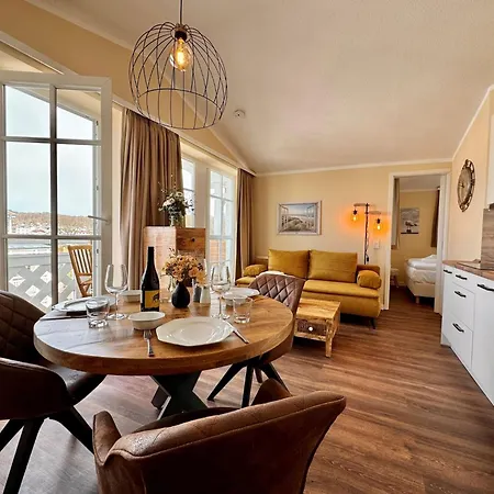 Stilvolle Mit Balkon Und Wlan In Apartment